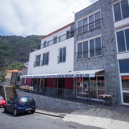 Oliveira'S Apartments - Madeira Island Ponta Delgada  Exterior photo