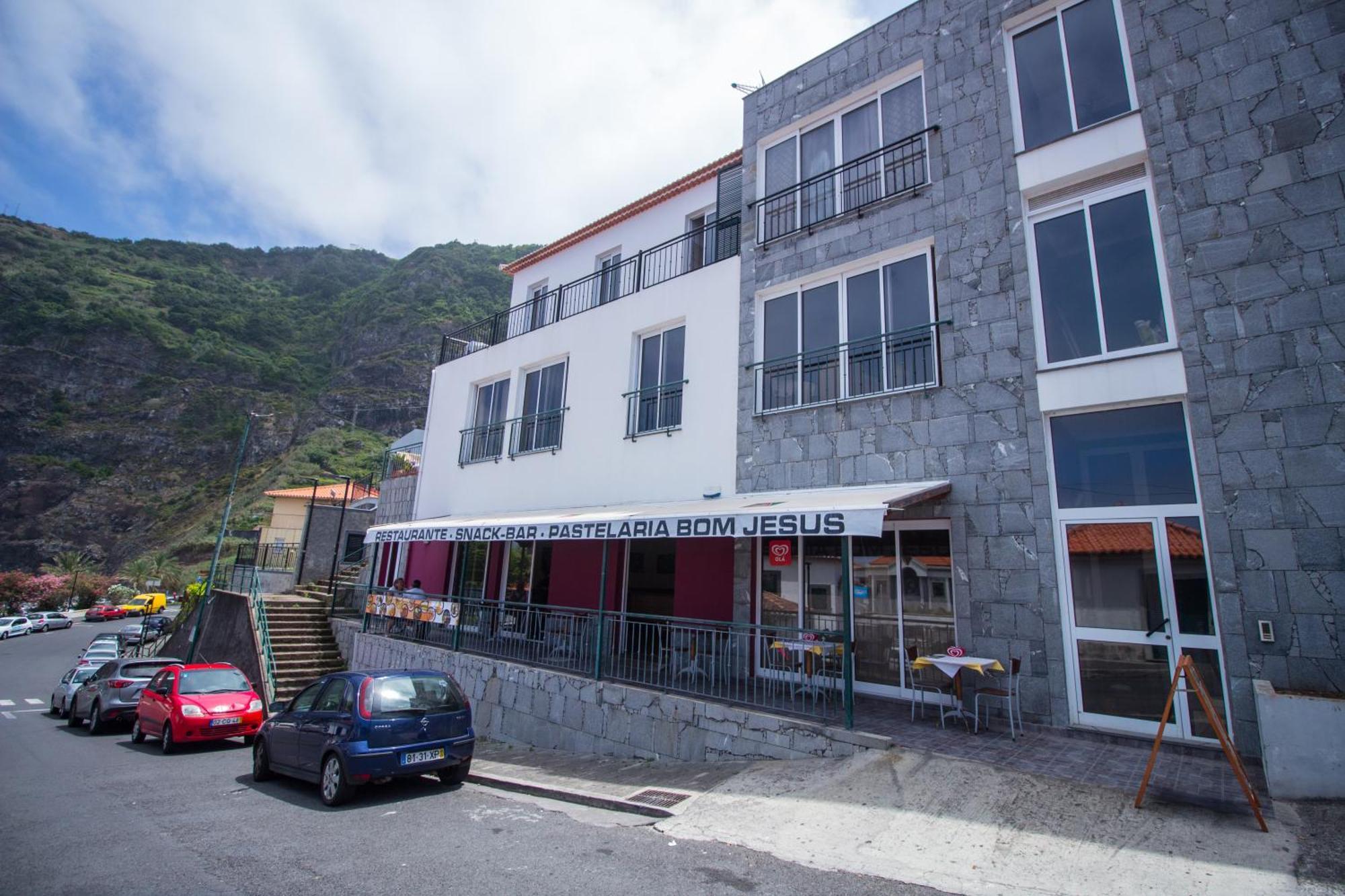 Oliveira'S Apartments - Madeira Island Ponta Delgada  Exterior photo